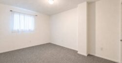 31-156 Canoe Dr, Available August 1