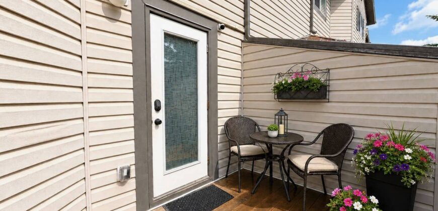 31-156 Canoe Dr, Available August 1