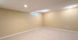 31-156 Canoe Dr, Available August 1
