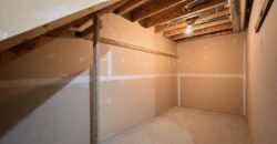 31-156 Canoe Dr, Available August 1