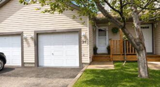 31-156 Canoe Dr, Available August 1