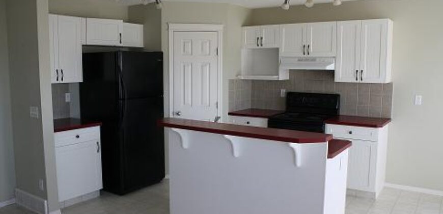 244 Taralake Terrace NE, Available Sept 1st!