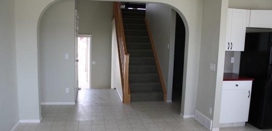 244 Taralake Terrace NE, Available Sept 1st!