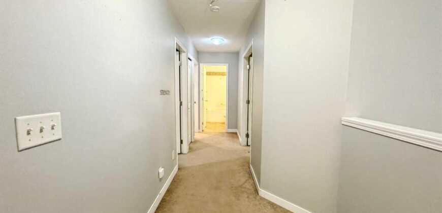 262 Luxstone Road SW, Airdrie AB, Available Now! 262 Luxstone Road SW, Airdrie AB, Available Now!