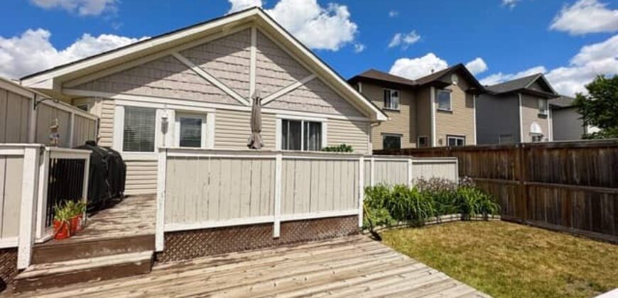 101 Channelside Cove, Airdrie AB, Available Now!