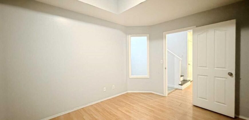 262 Luxstone Road SW, Airdrie AB, Available Now! 262 Luxstone Road SW, Airdrie AB, Available Now!