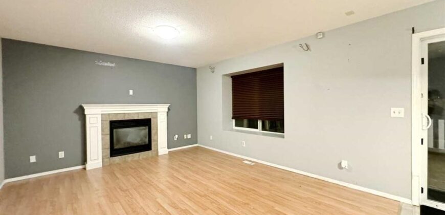 262 Luxstone Road SW, Airdrie AB, Available Now! 262 Luxstone Road SW, Airdrie AB, Available Now!