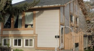 126 Temple Hill Drive NE, Calgary, Available July 1